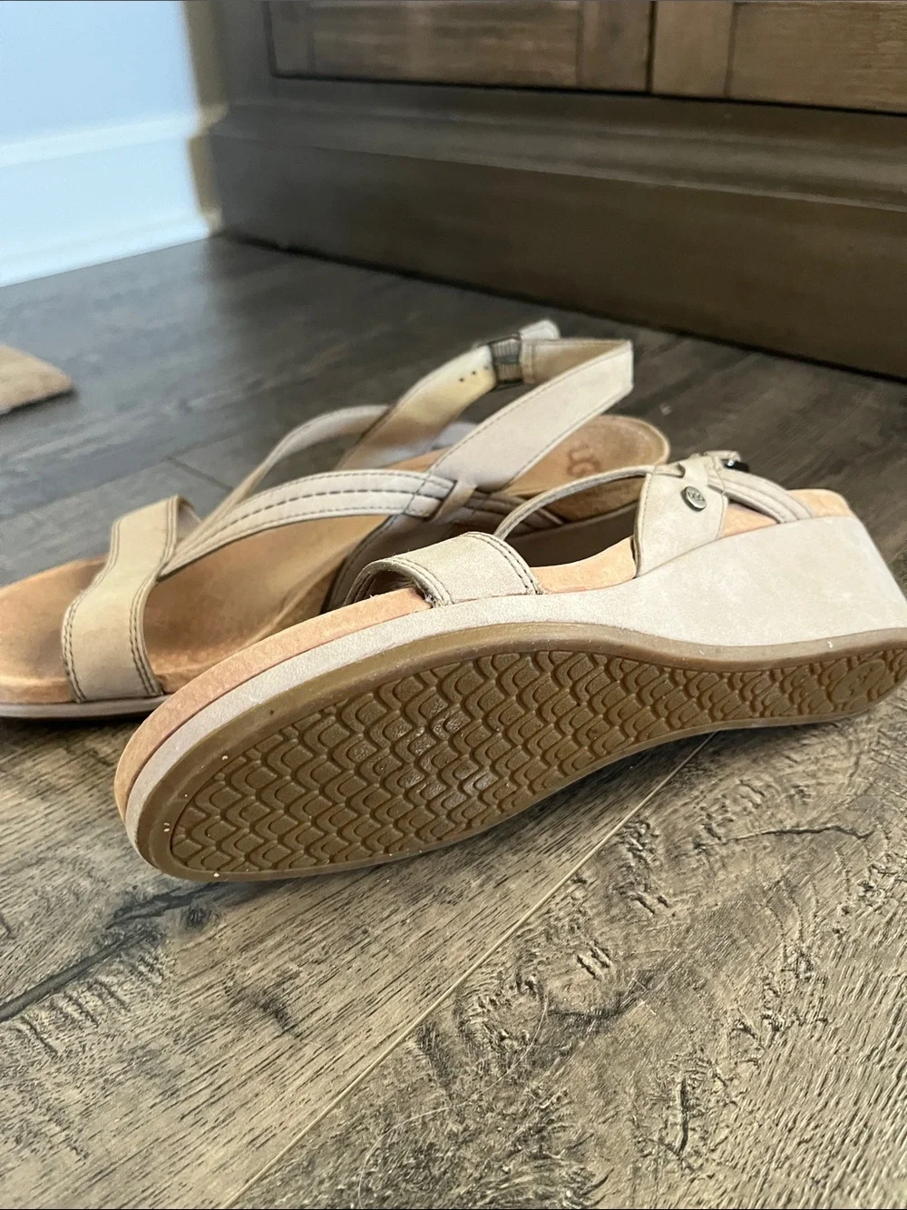 UGG Women's Neutral Leather Kensley Wedge Slingback Sandals - Beige/Camel US 8